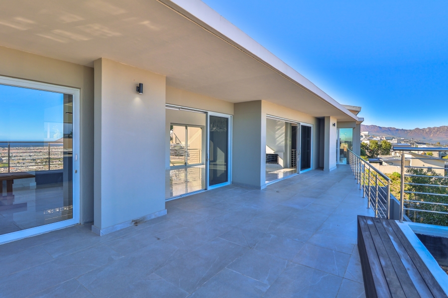 To Let 5 Bedroom Property for Rent in Fairhaven Country Estate Western Cape